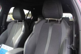 PEUGEOT 2008 usata, con Fari LED