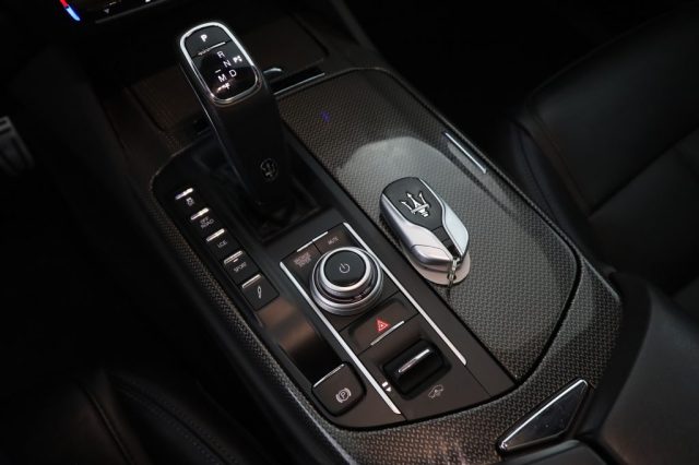 MASERATI Levante usata 12