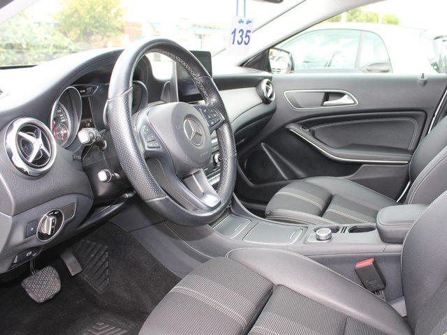 MERCEDES-BENZ GLA 200 usata, con Chiusura centralizzata