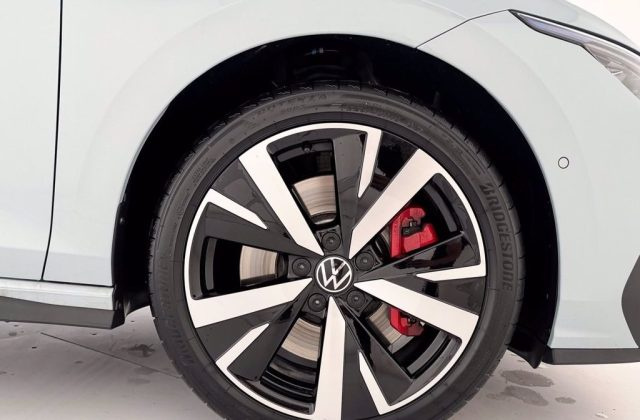 VOLKSWAGEN Golf usata, con Climatizzatore