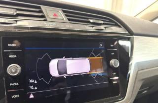 VOLKSWAGEN Touran usata, con Park Distance Control