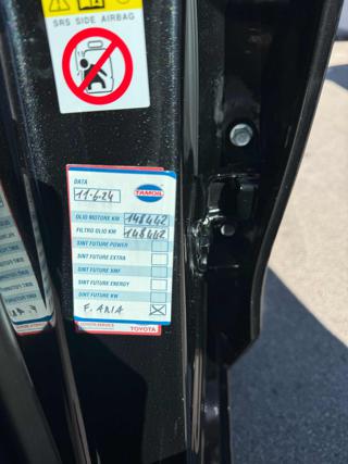 TOYOTA Yaris usata 19