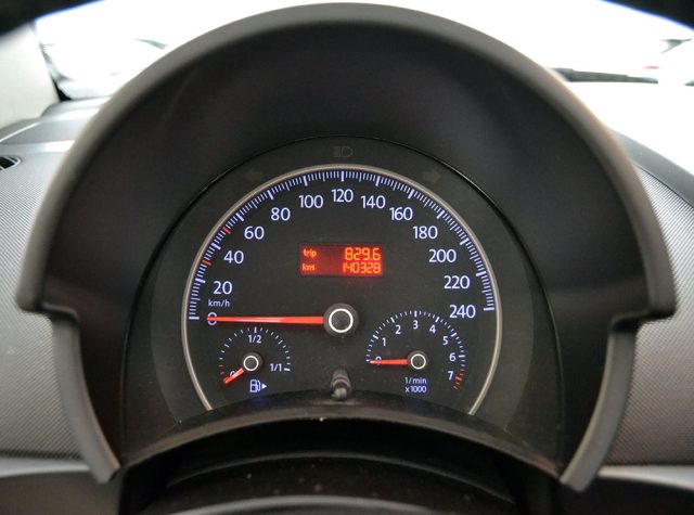 VOLKSWAGEN New Beetle usata, con Chiusura centralizzata