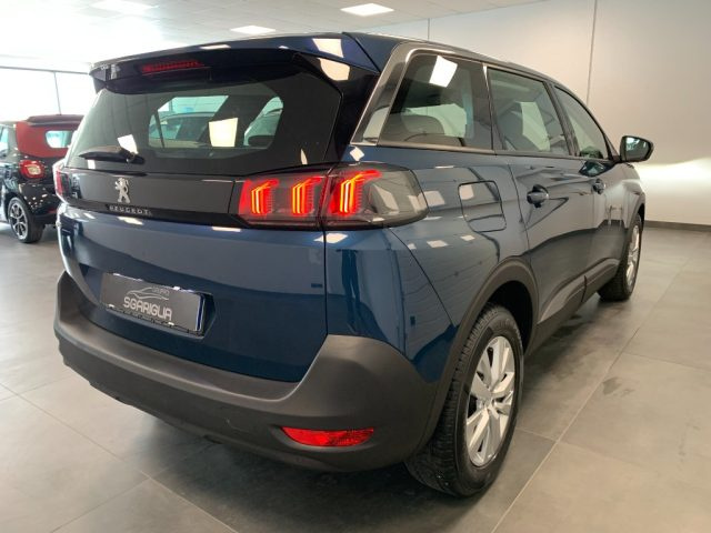 PEUGEOT 5008 usata, con Autoradio