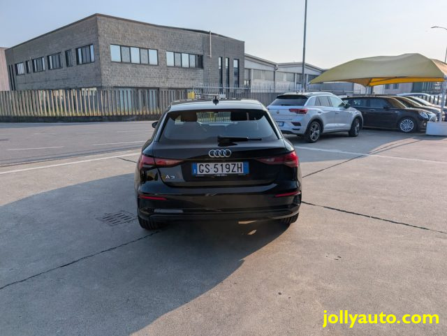 AUDI A3 usata, con Autoradio