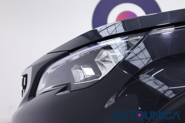 PEUGEOT 3008 usata, con Volante in pelle