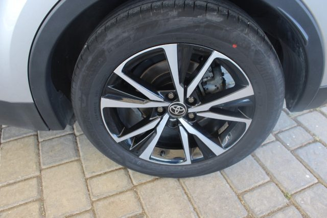 TOYOTA C-HR usata, con ESP