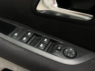 PEUGEOT 208 usata, con Isofix