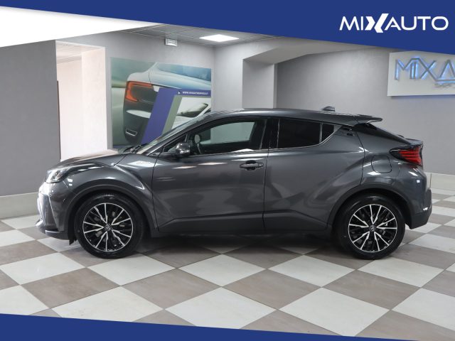 TOYOTA C-HR usata, con Autoradio