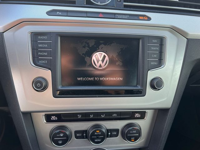 VOLKSWAGEN Passat usata, con Climatizzatore