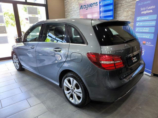 MERCEDES-BENZ B 180 usata, con Autoradio