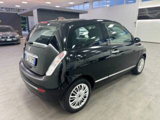 LANCIA Ypsilon usata, con Autoradio