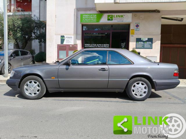 MERCEDES-BENZ E 200 usata 22