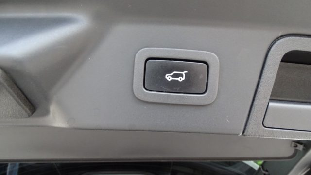 LAND ROVER Range Rover Velar usata 124