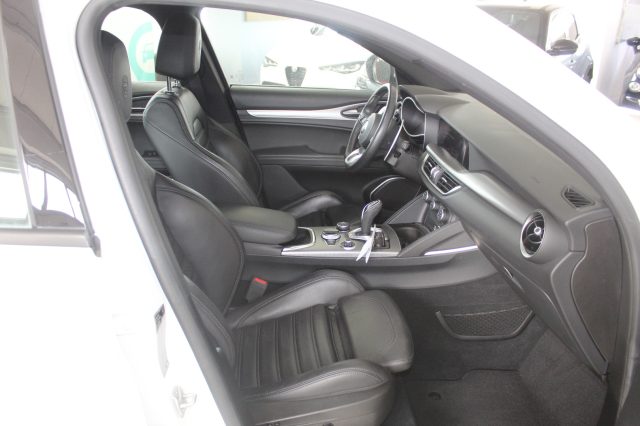 ALFA ROMEO Stelvio usata, con Cerchi in lega
