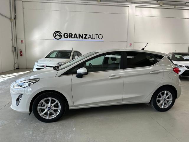 FORD Fiesta usata, con Autoradio