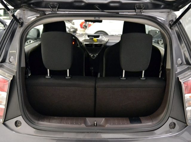 TOYOTA iQ usata, con Chiusura centralizzata