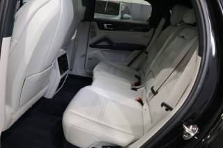 PORSCHE Cayenne usata, con Autoradio digitale