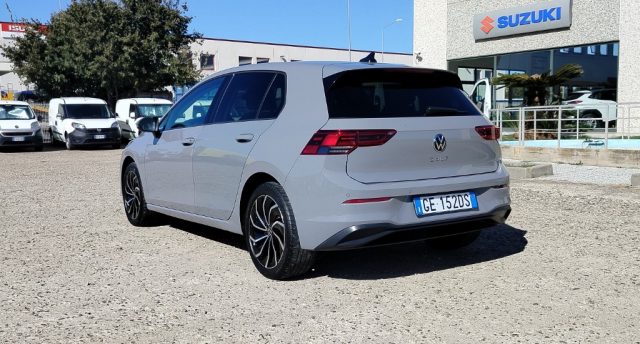 VOLKSWAGEN Golf usata, con Autoradio