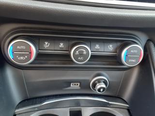ALFA ROMEO Stelvio usata, con USB