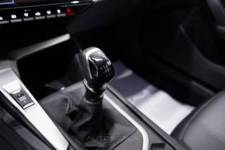PEUGEOT 308 usata, con USB