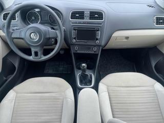 VOLKSWAGEN Polo usata, con Autoradio