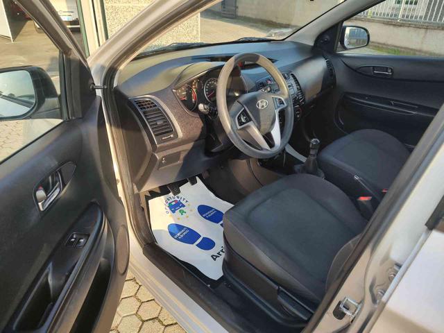 HYUNDAI i20 usata, con Servosterzo