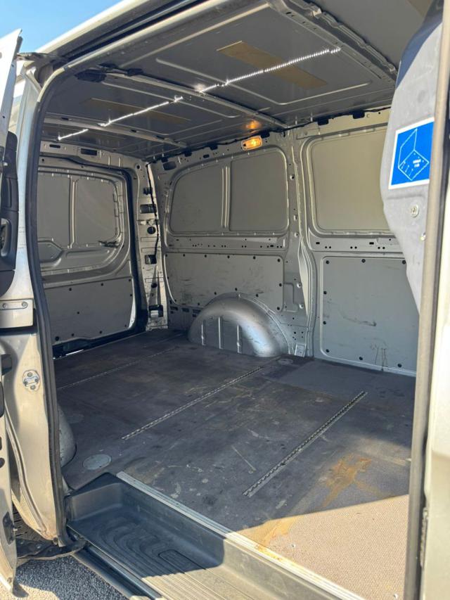 MERCEDES-BENZ Vito usata, con Bluetooth