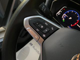 VOLKSWAGEN T-Cross usata, con Park Distance Control