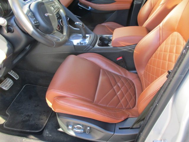 JAGUAR E-Pace usata, con Cruise Control