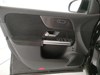 MERCEDES-BENZ GLA 200 usata, con Controllo automatico clima
