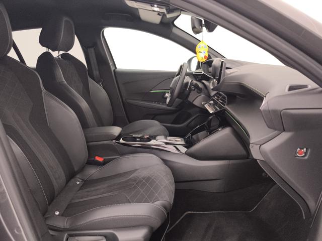 PEUGEOT 208 usata, con Isofix