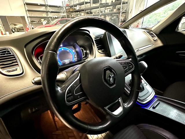 RENAULT Scenic usata, con Autoradio