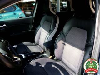 RENAULT Captur usata, con Controllo automatico clima