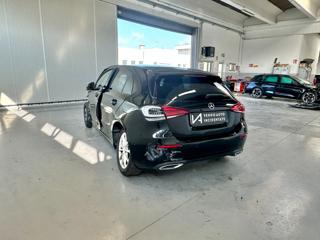 MERCEDES-BENZ A 180 usata, con Alzacristalli elettrici
