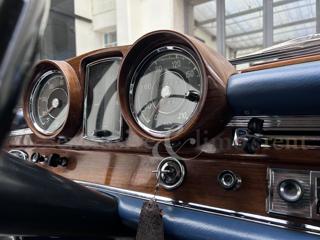 MERCEDES-BENZ 220 usata 9