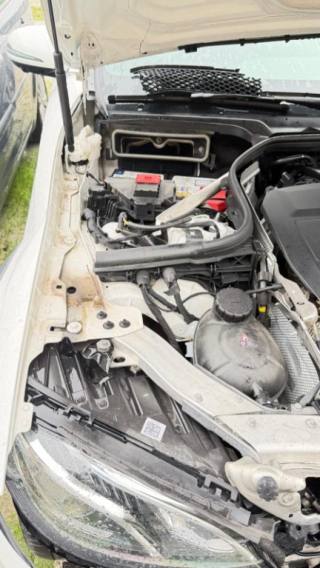 MERCEDES-BENZ E 220 usata, con Cerchi in lega