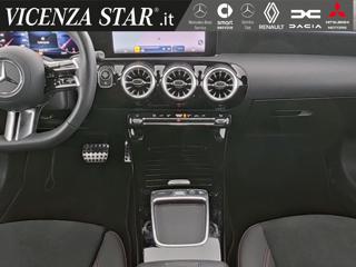MERCEDES-BENZ CLA 200 usata, con Chiusura centralizzata