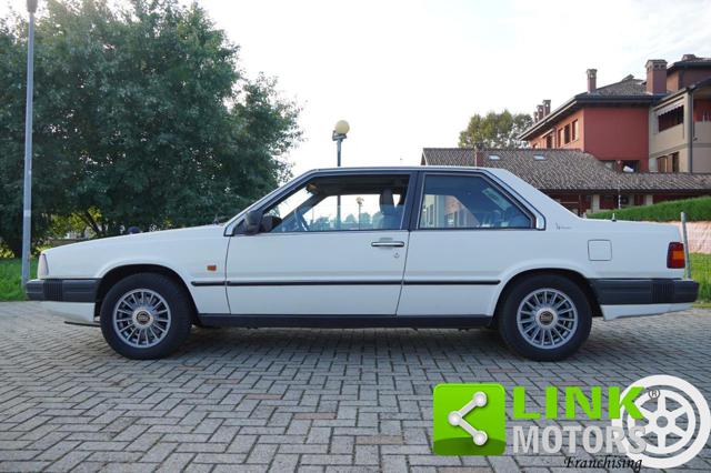 VOLVO 780 usata, con Luci diurne