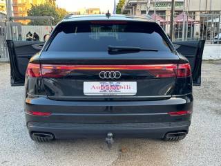 AUDI Q8 usata, con Chiusura centralizzata