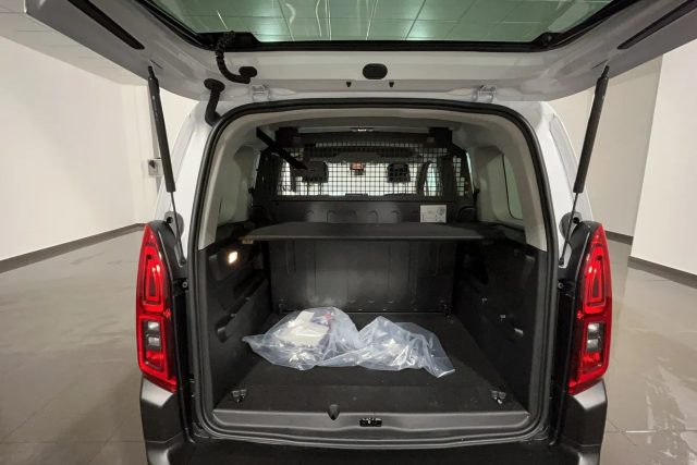 CITROEN Berlingo usata, con Sensori di parcheggio posteriori
