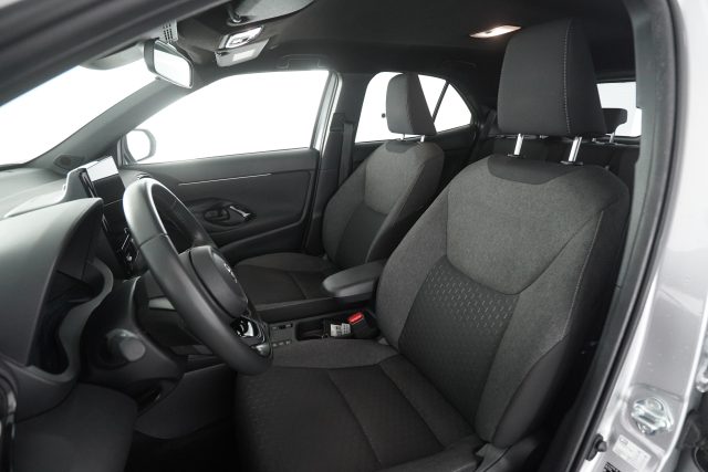 TOYOTA Yaris Cross usata 2