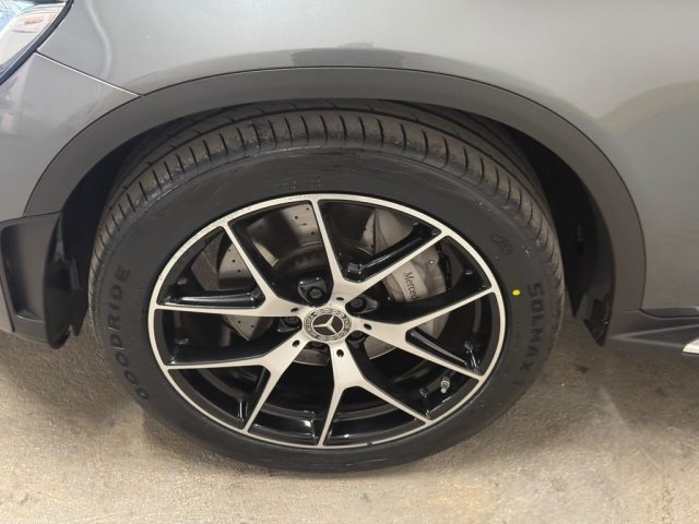 MERCEDES-BENZ GLC 220 usata 25