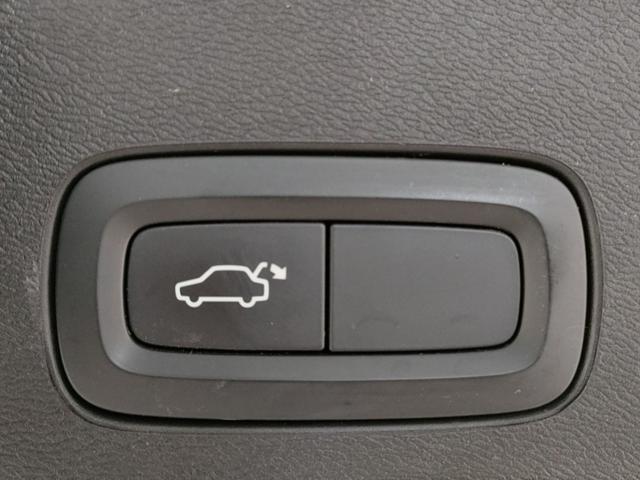VOLVO XC60 usata, con Autoradio digitale