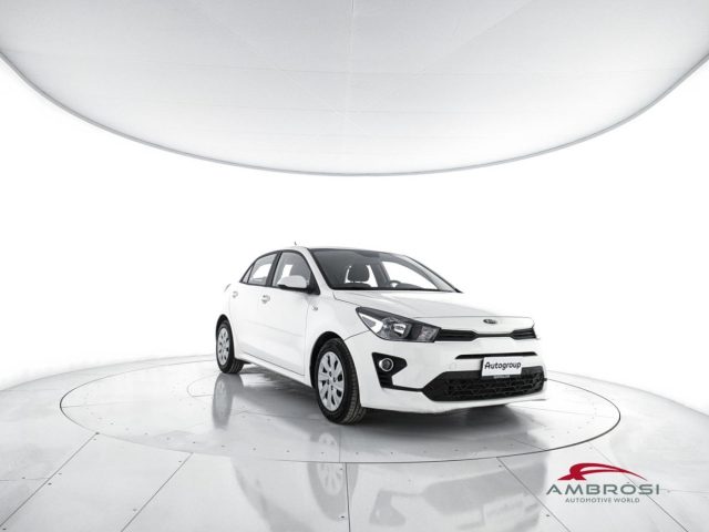KIA Rio usata 1