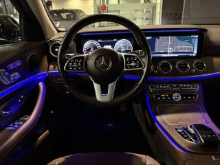 MERCEDES-BENZ E 220 usata, con Climatizzatore