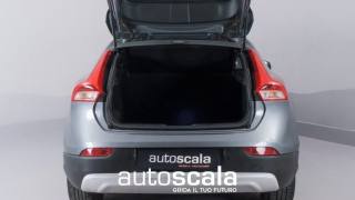 VOLVO V40 Cross Country usata, con Cerchi in lega