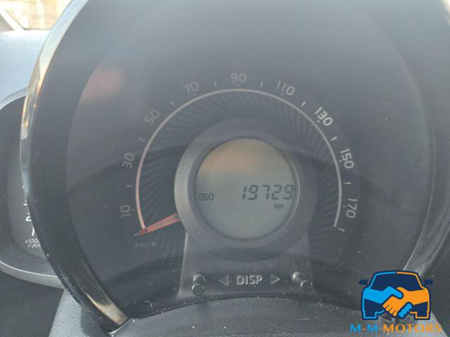 TOYOTA Aygo usata 16