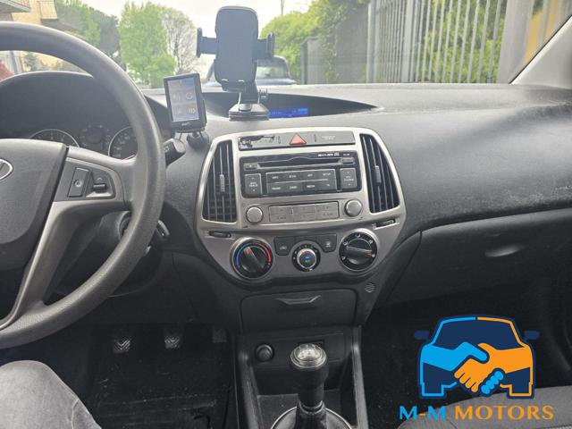 HYUNDAI i20 usata, con ESP