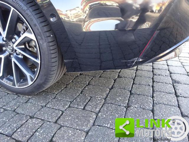 TOYOTA Corolla usata, con Bluetooth